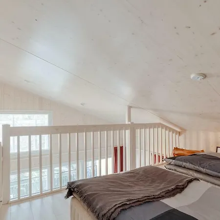Loft With Sauna דירה *