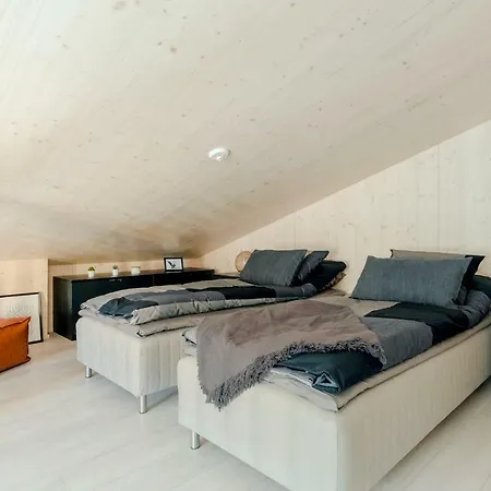 Loft With Sauna דירה *